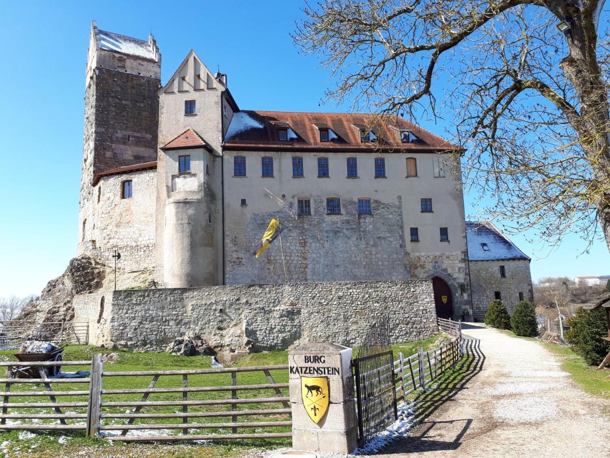 Отель Burg Katzenstein Экстерьер фото